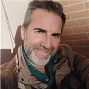 Profesor de la rama de economía y empresa. También podría impartir matemáticas.